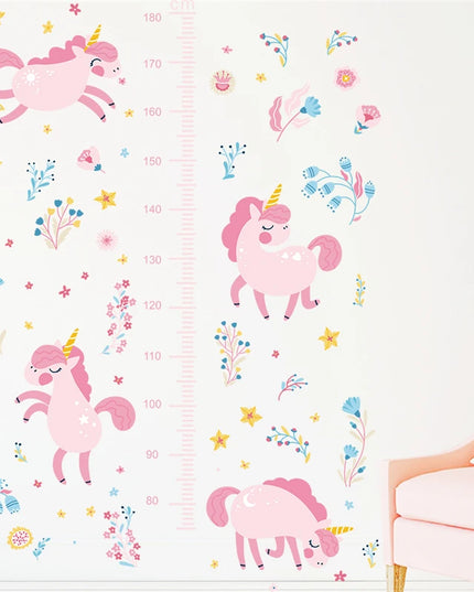 Pinkes Einhorn Wandtattoo mit Höhenmesser