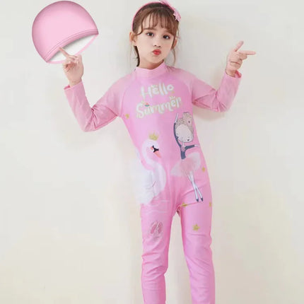 Einhorn Schwimmanzug für Mädchen mit langen Ärmeln, Regenbogen und Sternen, ideal zum Tauchen und Schwimmen mit passender Kappe.