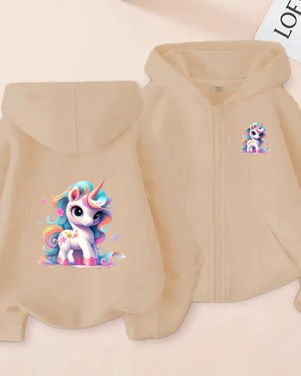 Kind in einer grauen Einhorn Jacke mit Kapuze und Reißverschluss, mit einem lässigen Ausdruck
