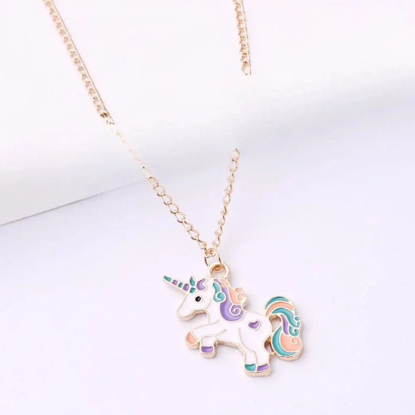 Deine strahlende Einhorn Kette in Weiß!