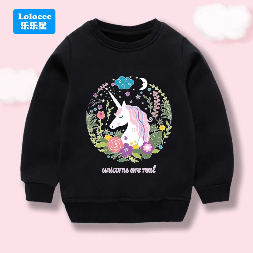 Schwarzer Einhorn Hoodie für Mädchen mit zauberhaftem floralem Einhorn-Design, ideal für den Herbst.