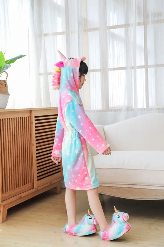 Dein kuscheliger Einhorn Onesie für Kids!