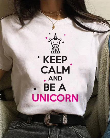 Dein modernes Einhorn T-Shirt mit dunklem