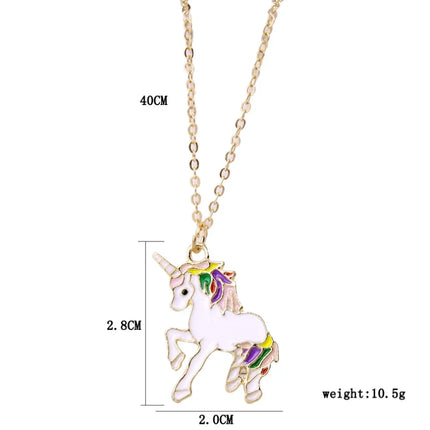 Einhorn Kette mit flauschigem, mehrfarbigem Einhorn-Anhänger in Weiß für Herbst- und Winteroutfits