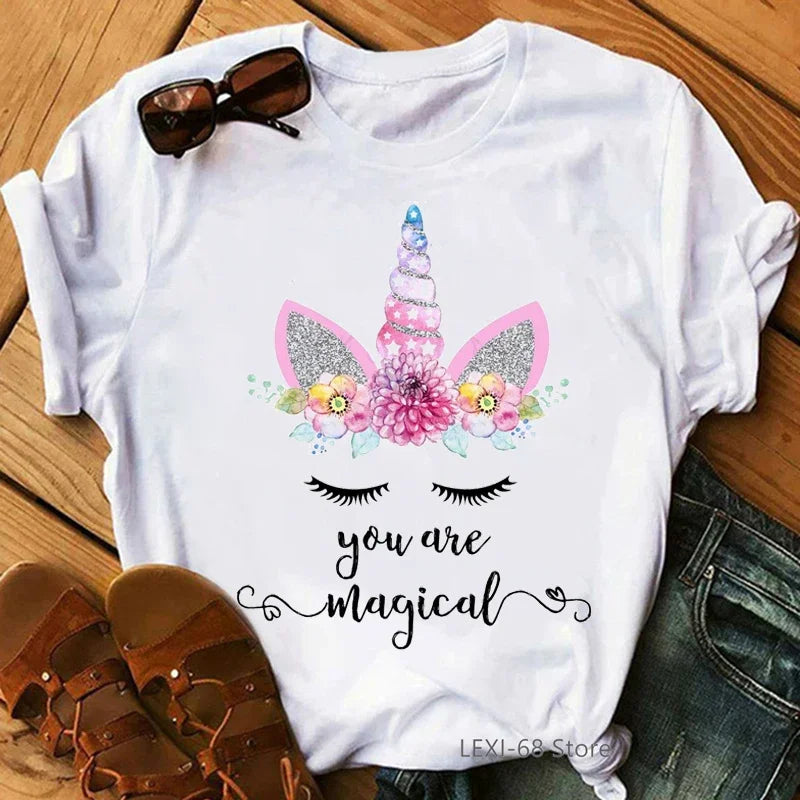 Zauberhaftes Einhorn T-Shirt für dich!