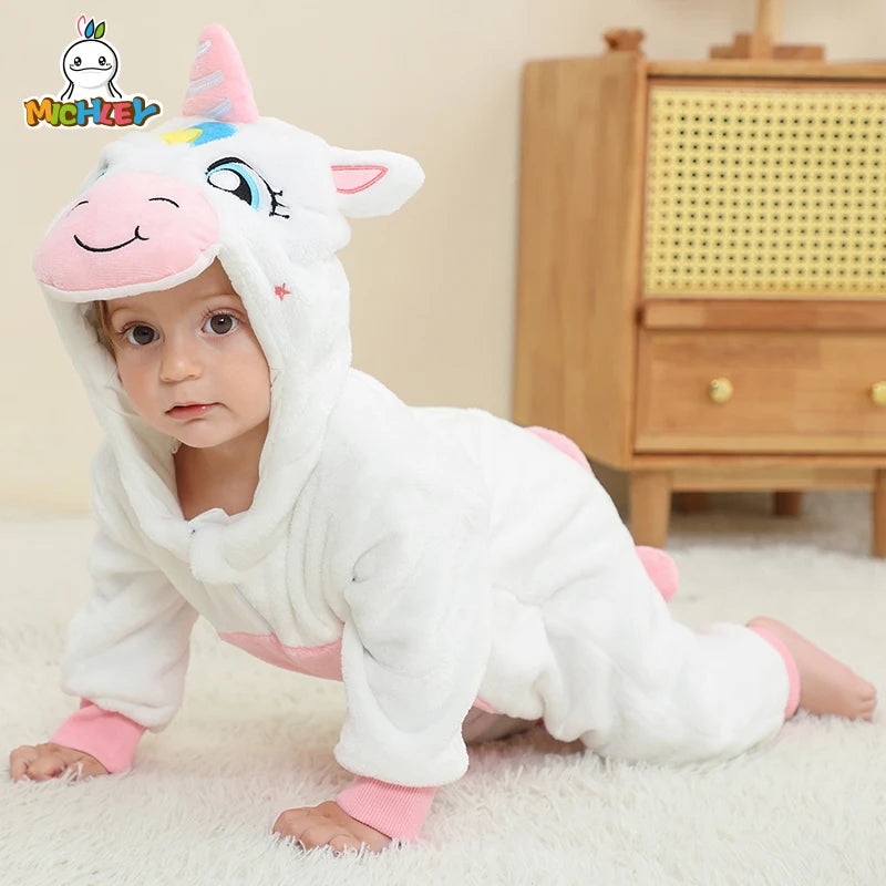 Flauschiges Einhorn Kostuem für Babys in warmem Winter-Stil mit Reißverschluss
