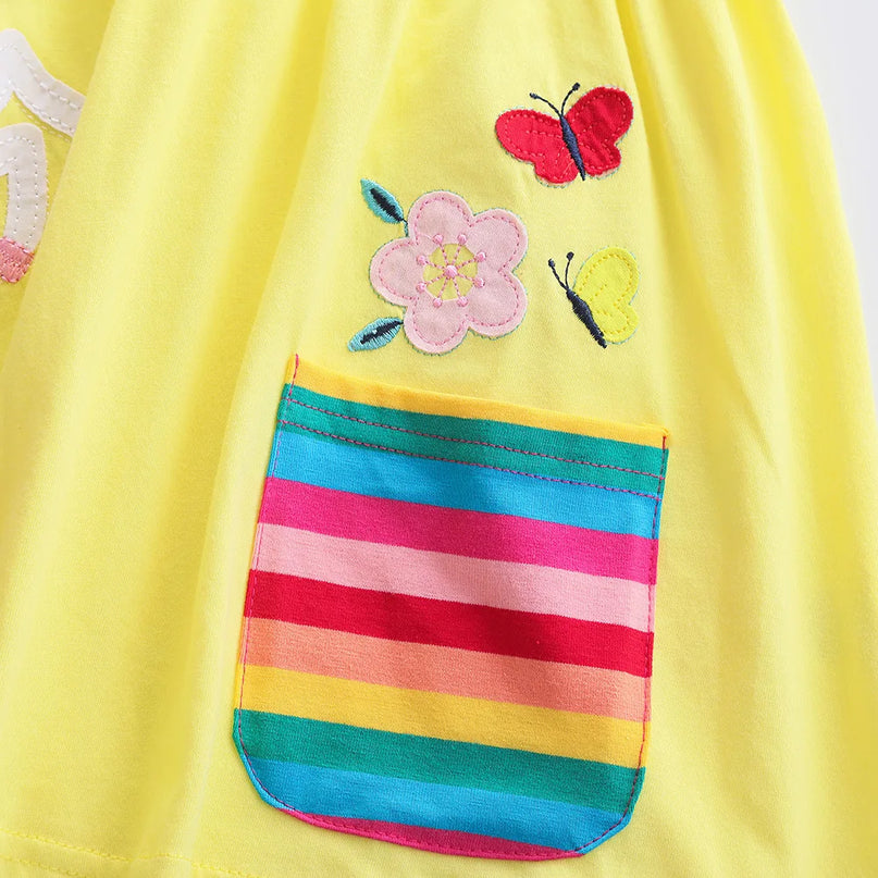Dein leuchtendes Einhorn Kleid in Fuchsia!