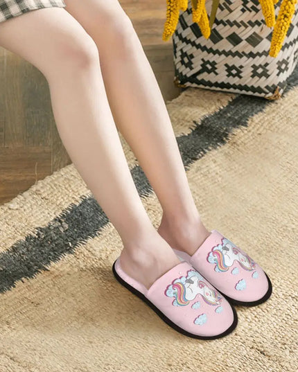 Fantasievolle Einhorn Hausschuhe für dich!