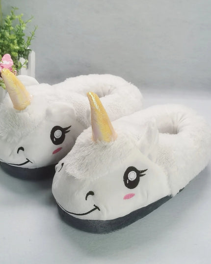Kuschelige Einhorn Hausschuhe für den Winter