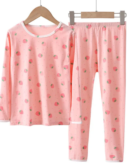 Der zuckersüße Einhorn Pyjama mit Erdbeeren