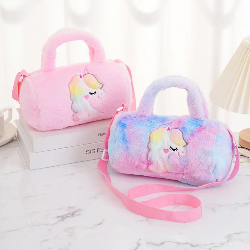 Deine Einhorn Umhängetasche im Plüsch-Look!