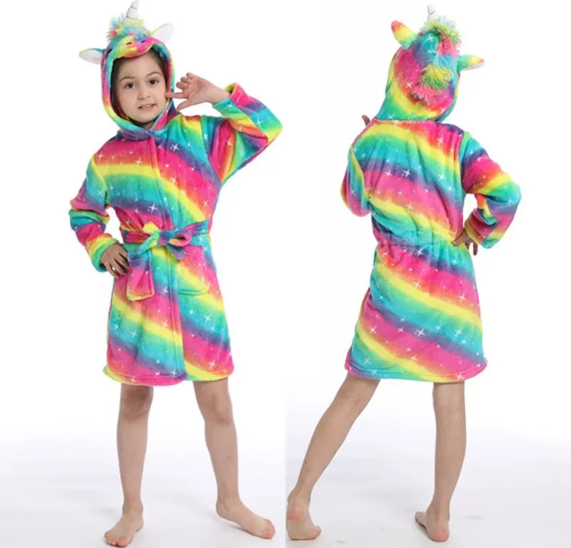 Fröhliche Einhorn Schuhe für bunte Träume