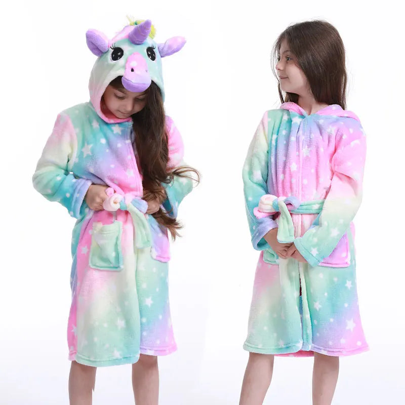 Pink-lila Einhorn Schuhe mit flauschigem Material und Einhorn-Motiv für Kinder