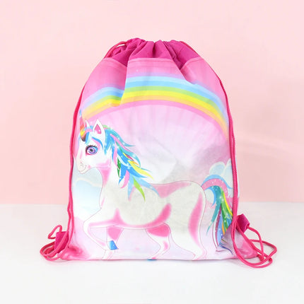 Einhorn Rucksack B02 mit Kordelzug für Kinder, mit bunten Einhorn-Motiven auf Vliesstoff