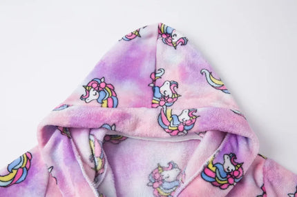Dein süßer Einhorn Bademantel mit Kapuze