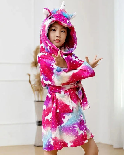 Flauschiger Einhorn Pyjama aus Flannel mit Kapuze und niedlichem Cartoon-Einhorn-Muster für Kleinkinder