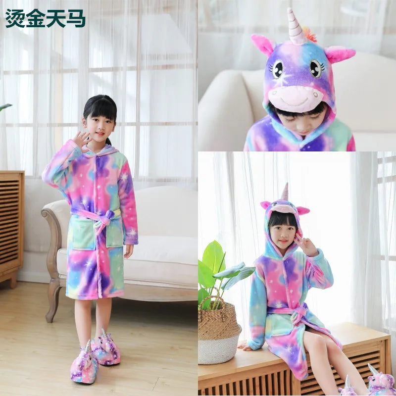 Fröhliche Einhorn Schuhe für bunte Träume