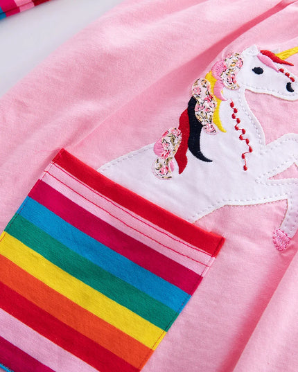 Fuchsia Einhorn Kleid: Dein Herbst-Highlight!