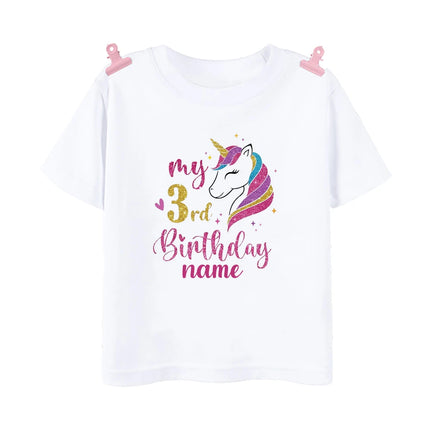 Personalisiertes Einhorn T-Shirt für Mädchen zum 3. Geburtstag mit Namen und Einhorn-Motiv in Pastellfarben