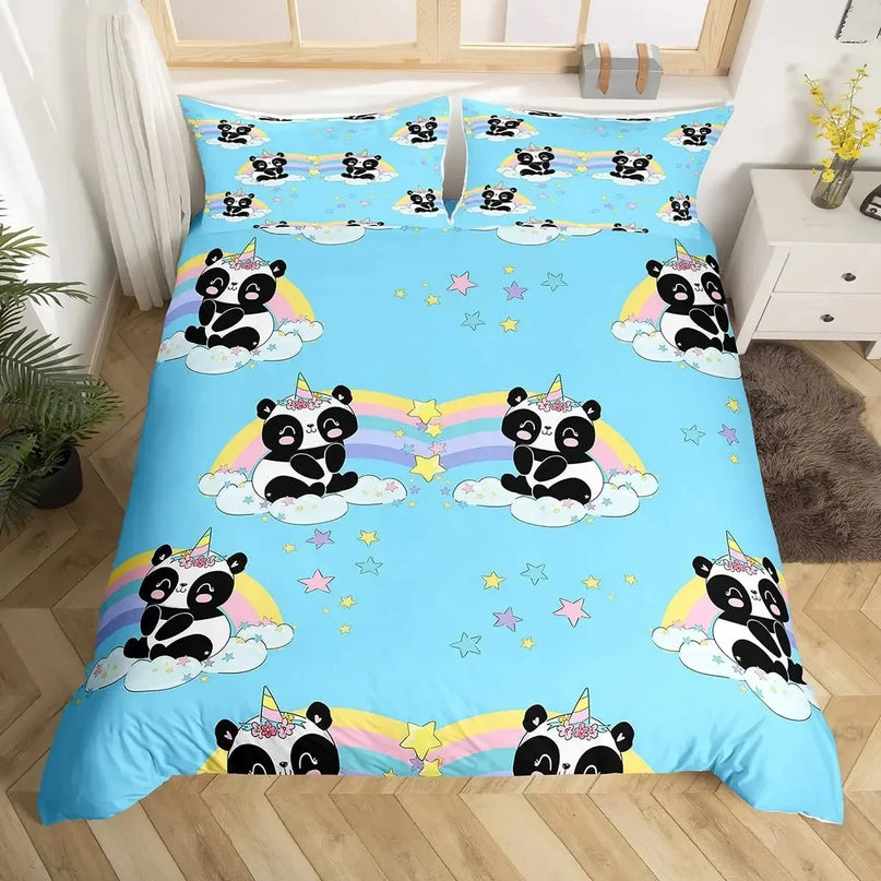 Einhorn Bettwäsche mit niedlichem Panda- und Einhorn-Motiv, umgeben von Sternen und Regenbogen auf weißem Hintergrund