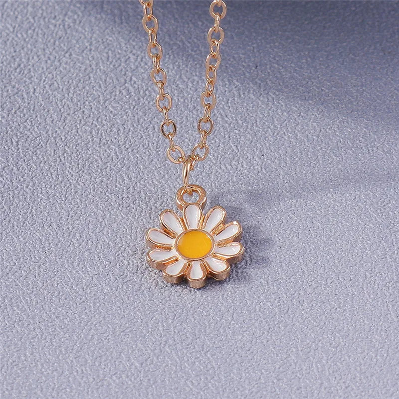 Deine bunte Einhorn Kette mit Enamel-Motiven!