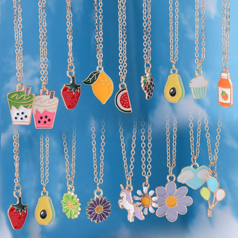 Deine bunte Einhorn Kette mit Enamel-Motiven!