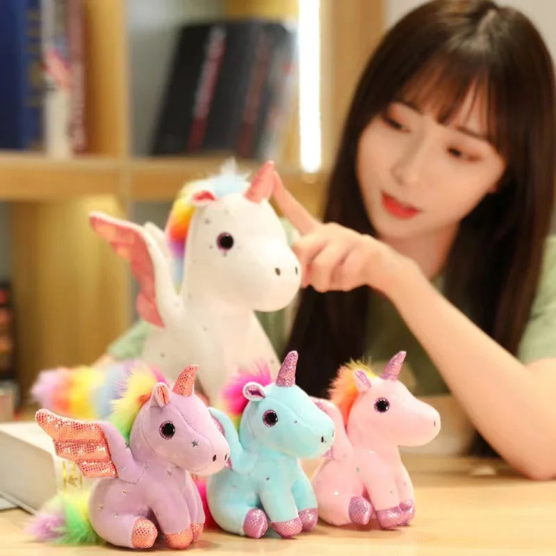 Kuscheliger Einhorn Plüsch-Anhänger