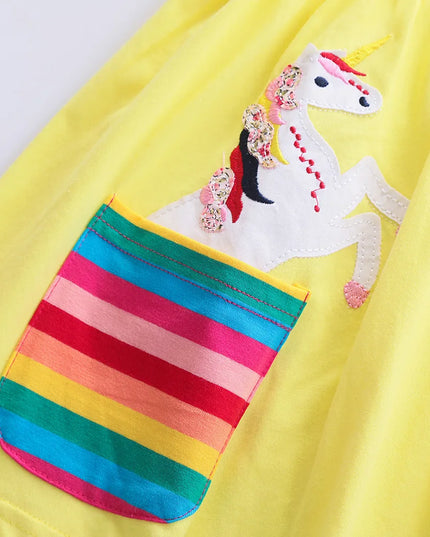 Dein zauberhaftes Einhorn Kleid mit Taschen!