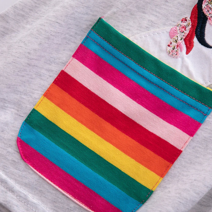 Dein zauberhaftes Einhorn Kleid mit Taschen!