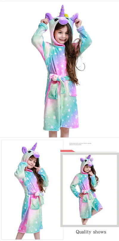 Funkelnder Einhorn Pyjama mit Sternen für