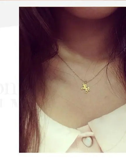Deine stylische Einhorn Kette aus Legierung!
