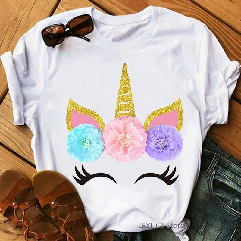 Fühle die Magie mit diesem Einhorn T-Shirt!