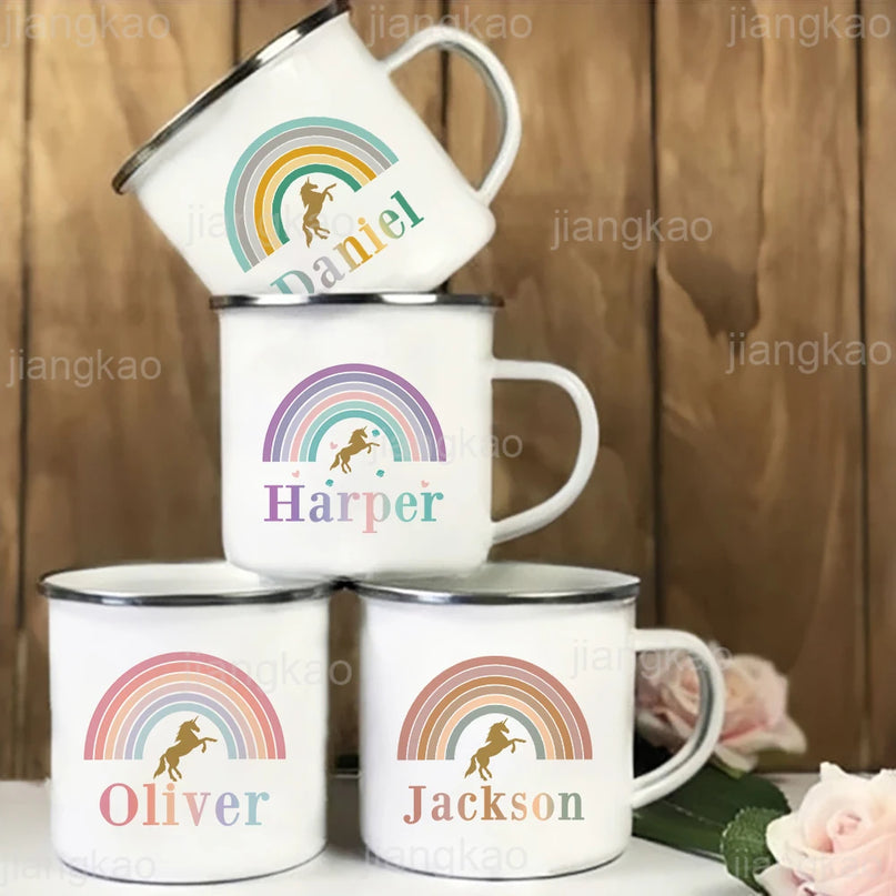 Personalisierte Einhorn Tasse aus Emaille mit Regenbogen und Namen, ideal für Kindergeburtstage