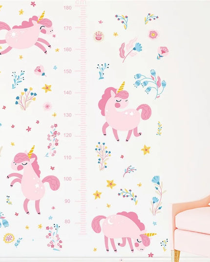 Pinkes Einhorn Wandtattoo mit Höhenmesser