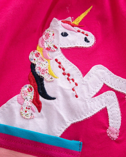 Dein leuchtendes Einhorn Kleid in Fuchsia!