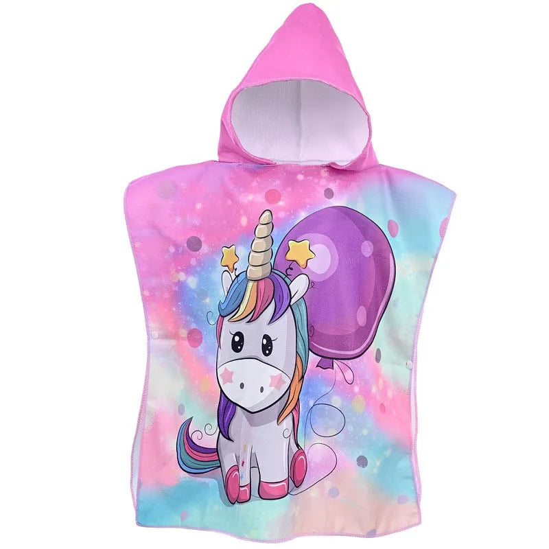 Einhorn Handtuch mit Kapuze und Tiermotiv in bunten Farben, aus Mikrofaser, ideal für Kinder